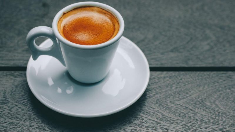 Valg af den bedste kaffemaskine: Automatisk vs. manuel