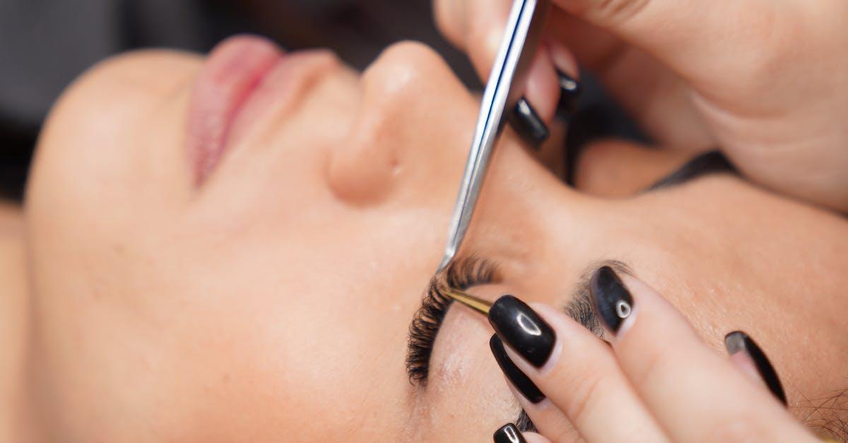 EYELASH EXTENSION i Aarhus