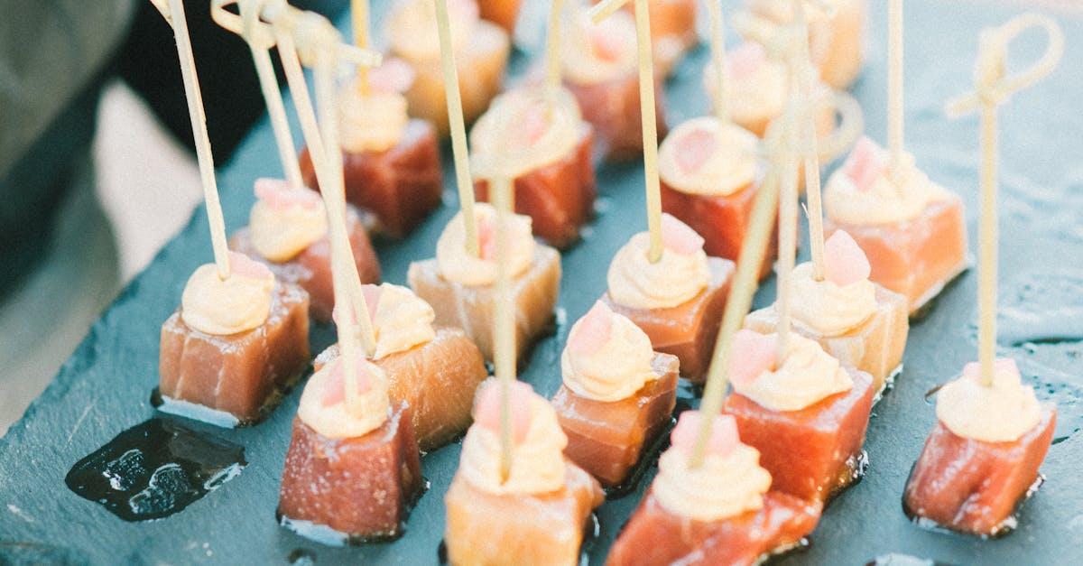 Kokken & Jomfruen tilbyder ekspertise i catering og madoplevelser